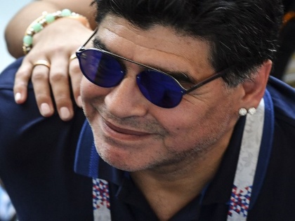 Diego Armando Maradona Death News: footballer 'Hand of God', Sourav Ganguly said this | Diego Armando Maradona Death News: नहीं रहें महान फुटबॉलर 'हैंड ऑफ गॉड', सौरव गांगुली ने ट्वीट कर जताया शोक