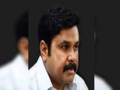 Kerala High Court directs the State Police Chief to probe and file a report on a petition filed by Malayalam actor Dileep's plea | अभिनेता दिलीप की याचिका पर हाई कोर्ट ने पुलिस प्रमुख को जांच कर रिपोर्ट दर्ज करने का दिया निर्देश