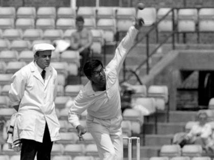 Dilip Doshi, former India left-arm spinner, dies aged 77 Who was 33 matches and 114 wickets cricket community remembered read what many cricketers Sachin Tendulkar wrote | कौन थे दिलीप दोशी?, 33 मैच और 114 विकेट, पढ़िए सचिन तेंदुलकर सहित कई क्रिकेटर ने क्या लिखा