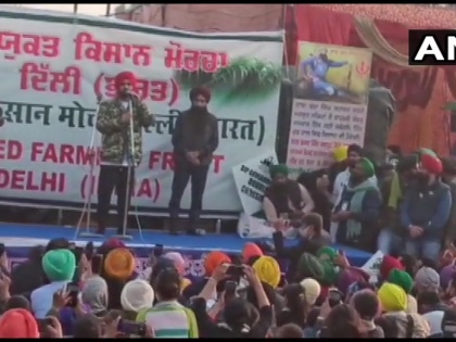 Kisaan Aandolan Singer actor Diljit Singh Dosanjh support farmer protest reached singhu border watch video | Kisaan Aandolan: सिंघु बॉर्डर पहुंचे दिलजीत दोसांझ, कहा-आप सभी को सलाम, इतिहास पीढ़ियों को सुनाया जाएगा, देखें वीडियो