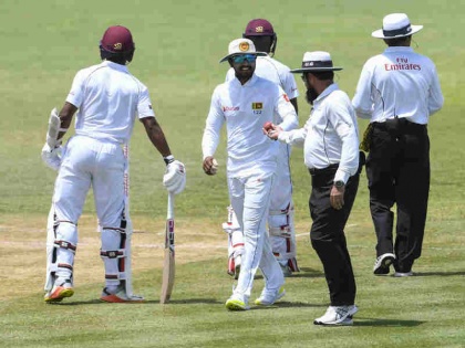 Sri Lanka captain Dinesh Chandimal banned for a Test for ball tampering | दिनेश चांदीमल बॉल टैम्परिंग के दोषी करार, वेस्टइंडीज के खिलाफ तीसरे टेस्ट से हुए बाहर