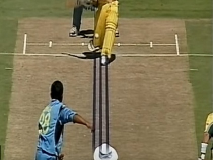 Dinesh Mongia almost got Ricky Ponting out in 2003 world cup final, Steve Bucknor robbed the opportunity, watch video | Video: रिकी पोंटिंग को इस भारतीय गेंदबाज ने कर दिया था 'आउट', पर अंपायर ने छीना भारत से 2003 वर्ल्ड कप जीतने का मौका!