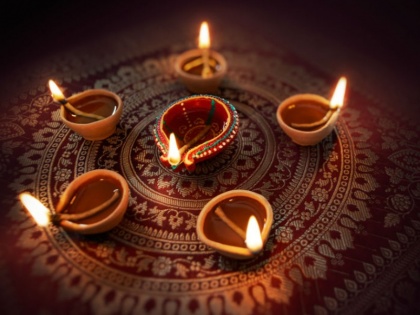 Happy Chhoti Diwali wishes, greeting, images, facebook, whatsapp messages, quotes badhaai in hindi | शुभ छोटी दिवाली 2019: इन संदेशों से अपने परिवार वालों को दें छोटी दिवाली की बधाई