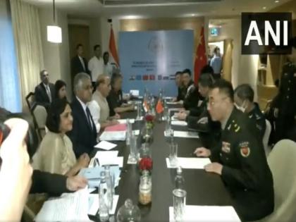 Rajnath Singh holds talks with Chinese defence minister, 1st since Galwan clash | Watch: गलवान झड़प के बाद पहली बार राजनाथ सिंह ने चीनी रक्षा मंत्री के साथ की बातचीत