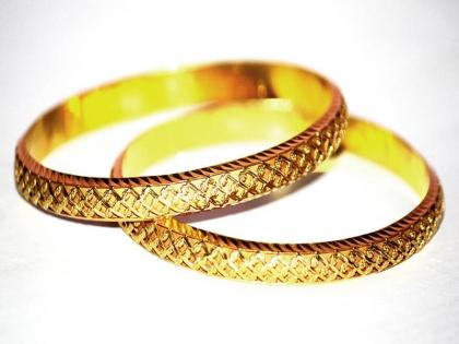 Do you get skin allergy by wearing Kada in your hand Remove problem with these home remedies | हाथ में कड़ा पहनने से हो जाता है आपको स्किन एलर्जी? इन घरेलू उपायों से करें समस्या को दूर Do you get skin allergy by wearing Kada in your hand Remove problem with these home remedies | हाथ में कड़ा पहनने से हो जाता है आपको स्किन एलर्जी? इन घरेलू उपायों से करें समस्या को दूर