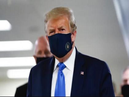 US President Donald Trump Wears Face Mask In Public For First Time in America | अमेरिकी राष्ट्रपति डोनाल्ड ट्रंप ने कोरोना काल में पहली बार पहना फेस मास्क, उसके बाद कही ये बात