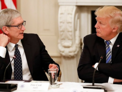 Donald Trump-Tim Cook 15 percent global iPhone production from India iPhone maker Apple said investment continue manufacturing starts in Telangana | Donald Trump-Tim Cook: 15 प्रतिशत भारत से?, आईफोन बनाने वाली एप्पल ने कहा- निवेश जारी रहेगा, तेलंगाना में विनिर्माण शुरू Donald Trump-Tim Cook 15 percent global iPhone production from India iPhone maker Apple said investment continue manufacturing starts in Telangana | Donald Trump-Tim Cook: 15 प्रतिशत भारत से?, आईफोन बनाने वाली एप्पल ने कहा- निवेश जारी रहेगा, तेलंगाना में विनिर्माण शुरू