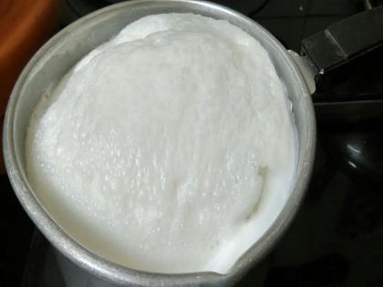 donot boil milk fastly may cause bad fitness know why health tips in hindi | दूध को जल्दी-जल्दी उबालना सेहत के लिए खतरनाक! न्यूट्रिशनिस्ट से जानें इसके नुकसान और मिल्क को उबालने का सही तरीका