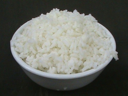 donot throw or give to animal stale rice as of no use basi chawal ke fayde health tips in hindi | भूलकर भी बासी चावल को न समझे बेकार, फेंकने या जानवरों को देने से पहले जान ले यह बात, जानें Stale Rice के चौंकाने वाले फायदे