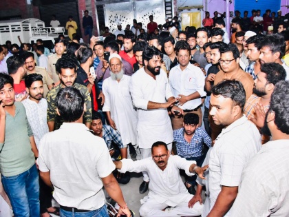 Uttar Pradesh: Corona era salman pratapgadhi took the responsibility of unemployed laborers, helped by awareness campaign | उत्तर प्रदेश: कोरोना काल में मसीहा बन सलमान प्रतापगढ़ी ने बेरोजगार मजदूरों का उठाया जिम्मा, जागरूकता अभियान चलाकर लोगों तक पहुंचाई मदद