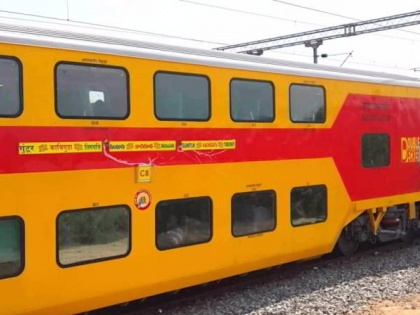 aaj ka taja samachar Indian Railways kapoorthala rail coach factory double decker 72 not 120 passengers sit | भारतीय रेलः एक और इतिहास, डबल डेकर रेलवे कोच तैयार, 72 नहीं 120 यात्री बठेंगे, स्पीड 160 किमी, जानिए खासियत