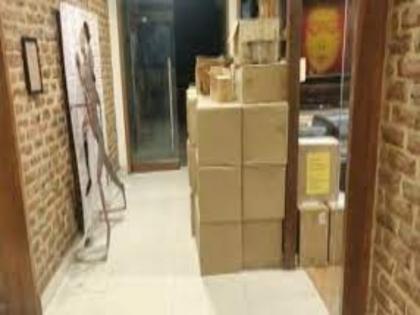 more than 600 cases registered over 300 held for covid related crimes delhi police | दिल्ली में कोविड-19 संबंधी अपराधों के मामले में 300 बैंक खातों , 900 मोबाइल नंबरों को किया ब्लॉक