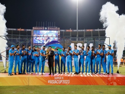 Asia Cup Final India's one-sided victory defeated Sri Lanka by 10 wickets | Asia Cup Final: भारत की एकतरफा जीत, खिताबी मुकाबले में श्रीलंका को 10 विकेट से हराया