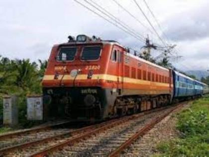 eastern railway suspended 25 trains between may 24 and 29 in view of cyclone yaas | चक्रवात यास के मद्देनजर पूर्वी रेलवे ने लिया फैसला, 24 मई से 29 मई तक 25 ट्रेनों को किया गया रद्द