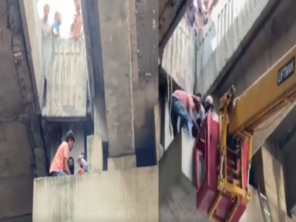 Video scooty-riding girl landed on the pillar of the elevated road near Noida Sector 25 | Video: स्कूटी से जा रही थी युवती, टक्कर लगने से एलिवेटेड रोड के नीचे बने पिलर पर गिरी, हैरान करने वाली घटना का वाडियो देखिए Video scooty-riding girl landed on the pillar of the elevated road near Noida Sector 25 | Video: स्कूटी से जा रही थी युवती, टक्कर लगने से एलिवेटेड रोड के नीचे बने पिलर पर गिरी, हैरान करने वाली घटना का वाडियो देखिए