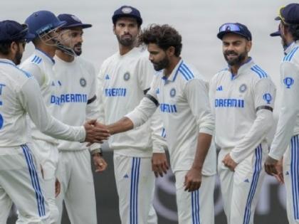 Dr Manmohan Singh’s death Indian cricketers sport black armbands in Melbourne to honour former PM Gautam Gambhir says ‘one of a kind’ see video pics | Dr Manmohan Singh’s death team india: पूर्व प्रधानमंत्री मनमोहन सिंह के सम्मान में काली पट्टी बांध एमसीजी पर उतरे खिलाड़ी, देखें वीडियो