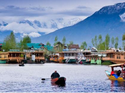 Kashmir boom 1000000 tourists arrived till May 15 a new record this year | कश्मीर की बल्ले बल्ले, 15 मई तक 10,00,000 टूरिस्ट पहुंचे, इस साल बना नया रिकार्ड
