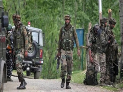 Drone Attack is Pivotal Point in Kashmir Terror high alert situation | फिर कई सैनिक प्रतिष्ठानों के पास नजर आए फिदायीन ड्रोन, कमांडो को उड़ती हुई संदिग्ध वस्तु को खत्म करने का आदेश