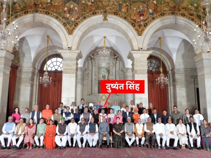 UP Rajasthan 50 MPS meet bjp mp Dushyant Singh who in Self-isolation party with Kanika Kapoor | मोदी के मंत्री राजनाथ, ईरानी सहित UP-राजस्थान के 50 सांसदों को कोरोना का खतरा, BJP सांसद दुष्यंत सिंह के साथ राष्ट्रपति भवन में हुई थी बैठक
