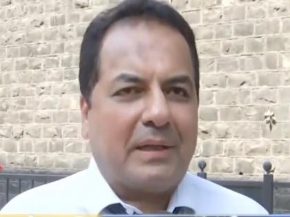 arbaaz merchant father told son asked me to take out from jail today he has not eaten for 5 days | बेटे ने मुझसे आज ही निकालने को कहा, अरबाज के पिता ने बताया- उसने 5 दिन से खाना नहीं खाया