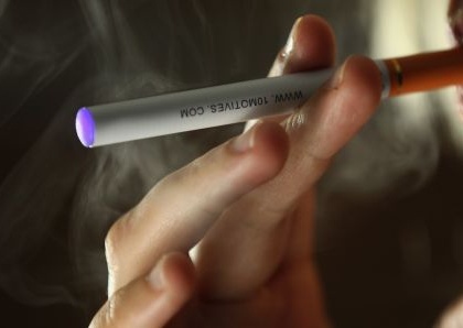 Rajya Sabha passes bill banning e-cigarettes | ई सिगरेट पर प्रतिबंध लगाने वाले विधेयक को संसद ने दी मंजूरी, 'तंबाकू कंपनियों ने युवाओं को टारगेट करने कर ली थी कोशिश'