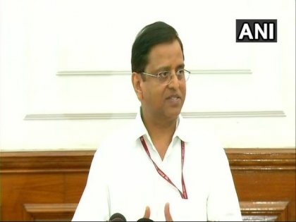 Finance Ministry Sources: Subhash Chandra Garg has applied for voluntary retirement | वित्त से बिजली मंत्रालय में स्थानांतरण के बाद सचिव गर्ग ने मांगा वीआरएस, 31 अक्टूबर सिविल सेवा में आखिरी दिन 