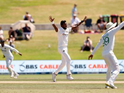 NZ Vs BAN New Zealand vs Bangladesh 458 NZ 328 & 147-5 Ebadot Hossain 4 wicket | NZ Vs BAN: ऐतिहासिक जीत के करीब पहुंचा बांग्लादेश!, 130 रन की बढ़त, न्यूजीलैंड की दूसरी पारी का स्कोर 147/5 