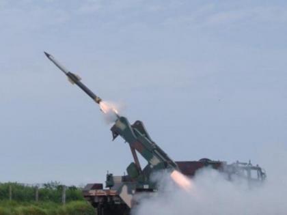 India successfully test fires Quick Reaction Surface to Air Missile system | हवा में मार करने वाली त्वरित प्रतिक्रिया मिसाइल का भारत ने किया सफल परीक्षण, DRDO ने किया था तैयार