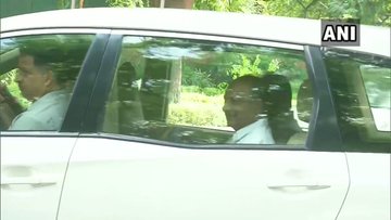 Delhi: Ahmed Patel, KC Venugopal, and A K Anthony leave after meeting Sonia Gandhi at her residence. | सोनिया गांधी से मिले पटेल, एंटनी और केसी वेणुगोपाल, सीडब्ल्यूसी की बैठक कल