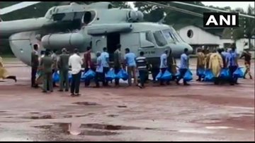 Kerala floods: 'Red alert' declared in Ernakulam, Idukki and Alappuzha, death toll is 88 | केरल में बाढ़ः एर्नाकुलम, इडुक्की और अलाप्पुझा में ‘रेड अलर्ट’ घोषित, मरने वालों की संख्या 88 हुई