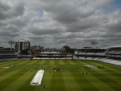 English Cricket Board Considers Coronavirus Checkpoints At Grounds when play resumes | इंग्लैंड क्रिकेट बोर्ड कर रहा मैदान में कोरोना वायरस चेकपॉइंट्स बनाने पर विचार, बंद दरवाजों के पीछे इंटरनेशनल मैच कराने की योजना