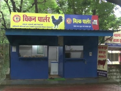 Madhya Pradesh: Kamal Nath government to sell chicken and milk in a single outlet, BJP in protest | मध्य प्रदेशः एक ही आउटलेट में चिकन और दूध बेचेगी कमलनाथ सरकार, विरोध में बीजेपी