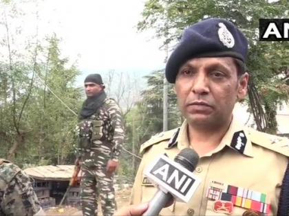 Jammu & Kashmir: Indian troops celebrate after eliminating three terrorists in Batote town of Ramban district of Jammu Zone. | कश्मीर में 3 आतंकियों को मारने के बाद जश्न में डूबे जवान, लगाए पाक मुर्दाबाद और हिंदुस्तान जिंदाबाद के नारे, देखें वीडियो