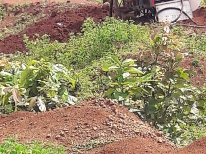 Naxalites blast oil tanker in Kanker, three killed | कांकेर में नक्सलियों ने विस्फोट कर तेल टैंकर को उड़ाया, तीन की मौत Naxalites blast oil tanker in Kanker, three killed | कांकेर में नक्सलियों ने विस्फोट कर तेल टैंकर को उड़ाया, तीन की मौत