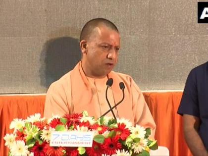 Free lobbying of three divorce victims, government will give six thousand rupees a year till the children do not get education and justice: Yogi | तीन तलाक पीड़िताओं की नि:शुल्क पैरवी, बच्चों को शिक्षा और इंसाफ नहीं मिलने तक सरकार साल में 6000 रुपये देगीः योगी Free lobbying of three divorce victims, government will give six thousand rupees a year till the children do not get education and justice: Yogi | तीन तलाक पीड़िताओं की नि:शुल्क पैरवी, बच्चों को शिक्षा और इंसाफ नहीं मिलने तक सरकार साल में 6000 रुपये देगीः योगी