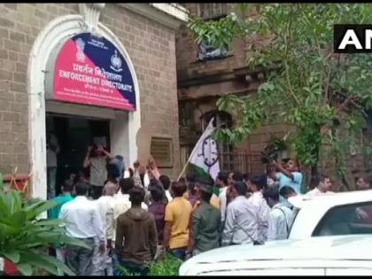 fir against NCP chief Sharad Pawar, demonstrations at ED office | राकांपा प्रमुख शरद पवार के खिलाफ मुदकमा, ईडी दफ्तर पर प्रदर्शन fir against NCP chief Sharad Pawar, demonstrations at ED office | राकांपा प्रमुख शरद पवार के खिलाफ मुदकमा, ईडी दफ्तर पर प्रदर्शन