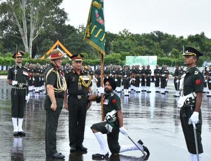 People are roaming freely in Kashmir, people who are claiming that they are closed there, their existence depends on terrorism: Rawat | कश्मीर में लोग स्वतंत्र रूप से घूम रहे हैं, जो लोग दावा कर रहे हैं कि वहां बंद हैं, उनका अस्तित्व आतंकवाद पर निर्भरः रावत