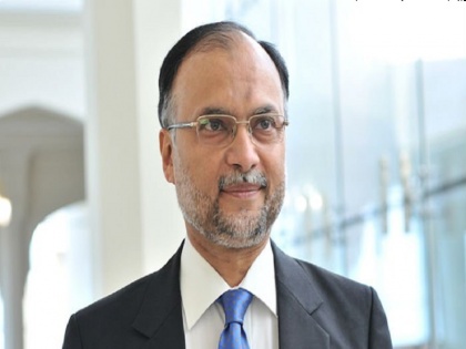 Pakistan: Shahbaz Sharif government minister Ehsan Iqbal said that the situation in the country is very serious, so I request the people to reduce the cup of tea to save the economy | पाकिस्तान: शरीफ सरकार के मंत्री ने आवाम से कहा, 'चाय कम करो', लेकिन क्यों, जानिए यहां