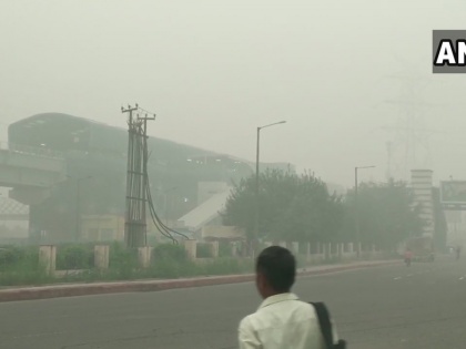 Delhi Air Pollution Live Updates: "Pollution Has Reached Unbearable Levels | दिल्ली वायु प्रदूषण: एक्यूआई अब भी ‘गंभीर’ स्तर पर, नवंबर 2017 के बाद सबसे ज्यादा, सांस लेना हुआ मुश्किल