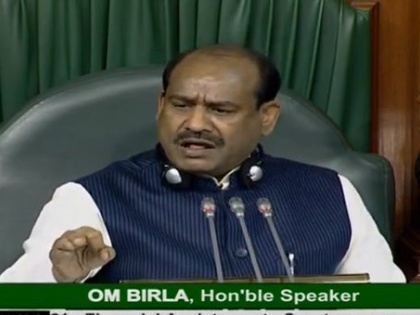 I am a victim of a pillar, not seen: BJP MP, Speaker Birla said - Earlier I also used to sit behind the pillar | मैं खम्भे का शिकार हूं, दिखता नहीं हूंः भाजपा सांसद, स्पीकर बिरला ने कहा-पहले मैं भी खम्भे के पीछे बैठता था