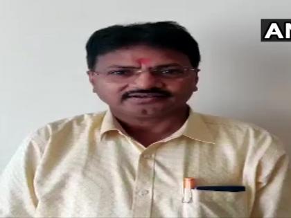 NCP MLA Daulat Daroda, for whom a missing person's complaint was filed:said I'm safe and i will not change party | गायब NCP विधायक दौलत दरौदा मीडिया के सामने आए, कहा-पार्टी नहीं बदलूंगा NCP MLA Daulat Daroda, for whom a missing person's complaint was filed:said I'm safe and i will not change party | गायब NCP विधायक दौलत दरौदा मीडिया के सामने आए, कहा-पार्टी नहीं बदलूंगा