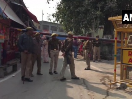 Ayodhya on high alert, tomorrow anniversary of Babri demolition, 269 police booths installed in sensitive areas | हाई अलर्ट पर अयोध्या, कल बाबरी विध्वंस की बरसी, संवेदनशील इलाकों में 269 पुलिस बूथ स्थापित