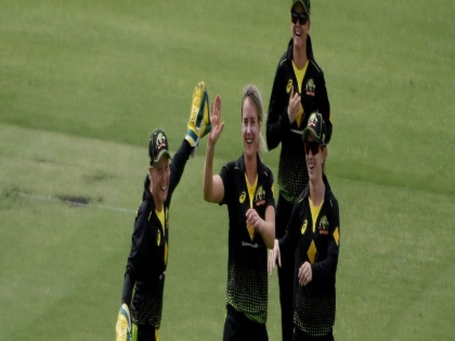 Womens T20I Tri-Series: Ellyse Perry shines, As Australia Women's team beat India by 4 wickets | INDW vs AUSW: एलिस पैरी का दमदार खेल, ऑस्ट्रेलिया से करीबी मुकाबले में 4 विकेट से हारा भारत