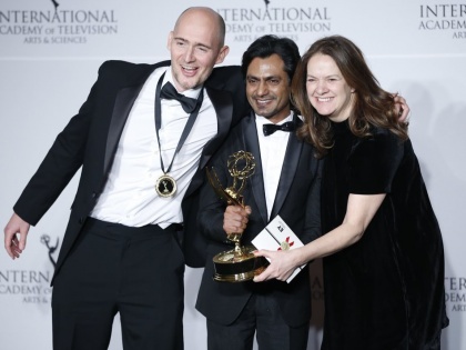 Emmy Awards 2019: Nawazuddin Siddiqui 'Mcmafia' receives 'Best Drama Series Award' | Emmy Awards 2019: नवाजुद्दीन सिद्दीकी की 'मैक माफिया' को मिला 'बेस्ट ड्रामा सीरीज अवॉर्ड'