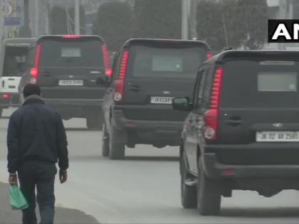 Jammu and Kashmir: Diplomats from 17 countries arrived in Srinagar to take stock of the situation, will also meet LG | जम्मू कश्मीरः हालात का जायजा लेने श्रीनगर पहुंचे 17 देशों के राजनयिक, एलजी से भी करेंगे मुलाकात 