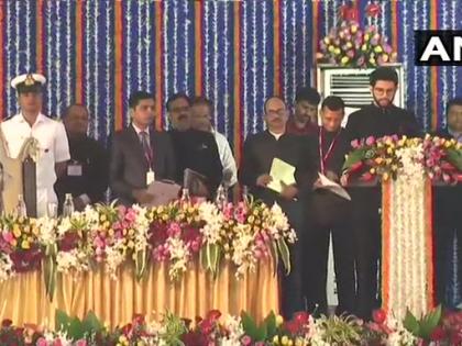 Shiv Sena's Aaditya Thackeray takes oath as minister in Maharashtra Government. | हम सच्चाई के साथ, ‘सत्यमेव जयते’ का अनुसरण करते हैं, तीनों दलों के बीच विश्वास की कमी नहींः आदित्य ठाकरे