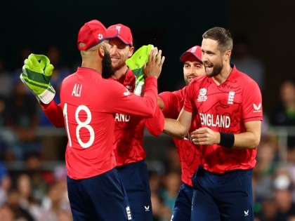 T20 World Cup 2022: England win by 20 runs over New Zealand, move to second place on points table | टी20 विश्वकप 2022: इंग्लैंड ने न्यूजीलैंड को 20 रनों से हराया, जीत के साथ प्वाइंट टेबल पर दूसरे स्थान पर पहुंचा