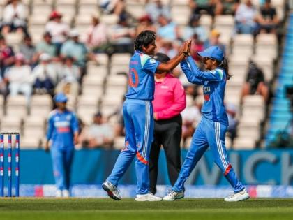ENG-W vs IND-W LIVE score, 1st ODI ENGW 258-6 India faces target 259 runs? Kranti Goud-Sneh Rana take 4 wickets | ENG-W vs IND-W score, 1st ODI: भारत के सामने 259 रन का लक्ष्य?, क्रांति गौड़-स्नेह राणा ने झटके 4 विकेट