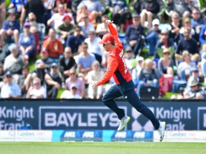 New Zealand vs England, 1st T20I: James Vince hit half century, England won by 7 wkts | ENG vs NZ: जेम्स विंस ने खेली ताबड़तोड़ पारी, इंग्लैंड ने न्यूजीलैंड को 7 विकेट से धोया
