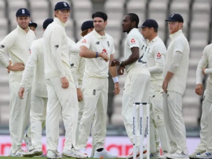 England vs West Indies: English bowlers using ‘back sweat’ in place of saliva to shine the ball | ENG vs WI: लार पर बैन तो गेंद को चमकाने के लिये पीठ के पसीने का इस्तेमाल कर रहे हैं इंग्लैंड के गेंदबाज
